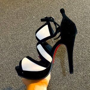 Black heels with a red bottom!